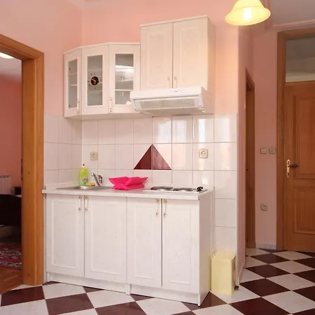 Kraj 334e Apartment
