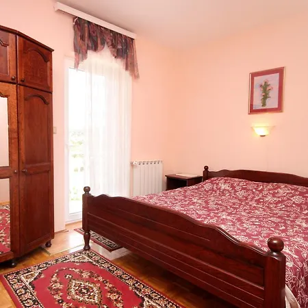 Kraj 334e Apartment
